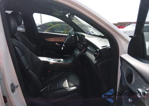 2019 Mercedes-Benz Glc 300 from USA, damaged, VIN WDC0G4JB1KV157670